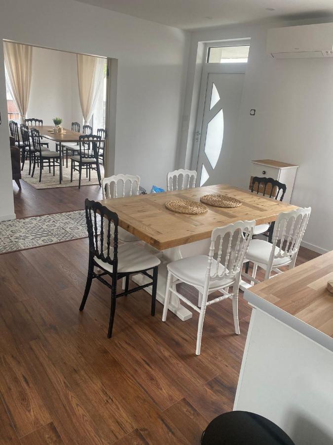 Casa Rahma Villa Amboise Bagian luar foto